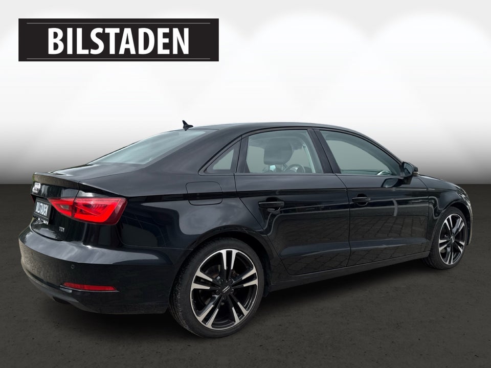 Audi A3 2,0 TDi 150 Ambition S-tr. 4d