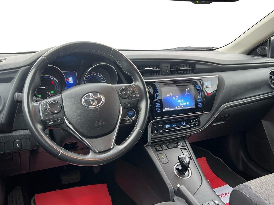 Toyota Auris 1,8 Hybrid H2 Selected CVT 5d
