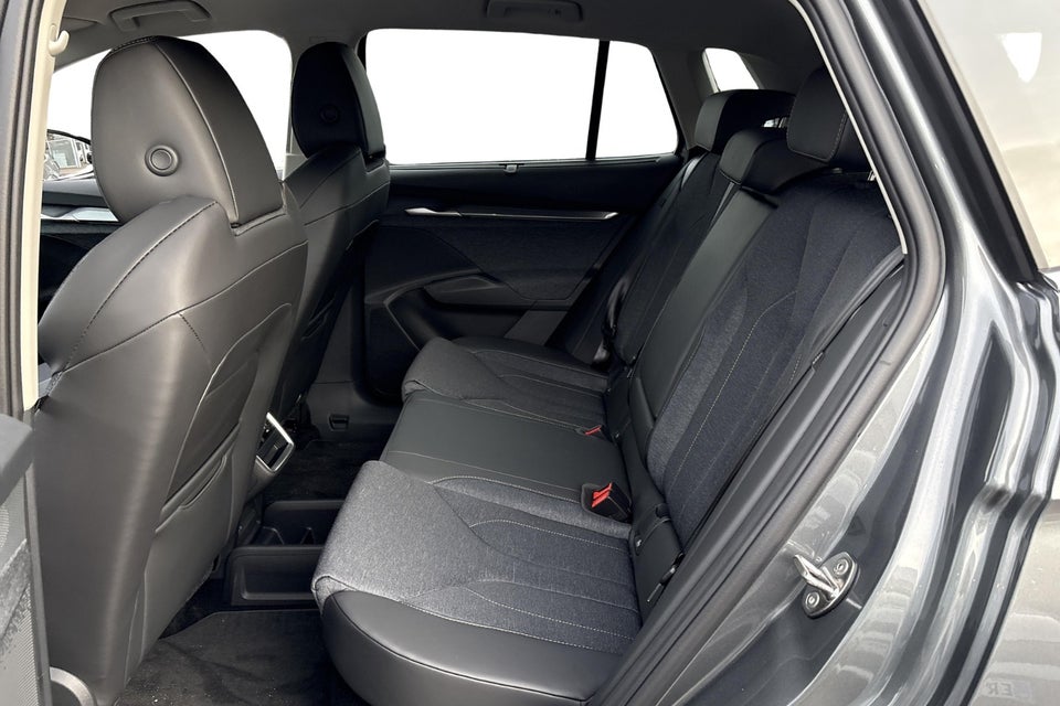 Skoda Elroq 85 iV Advanced 5d