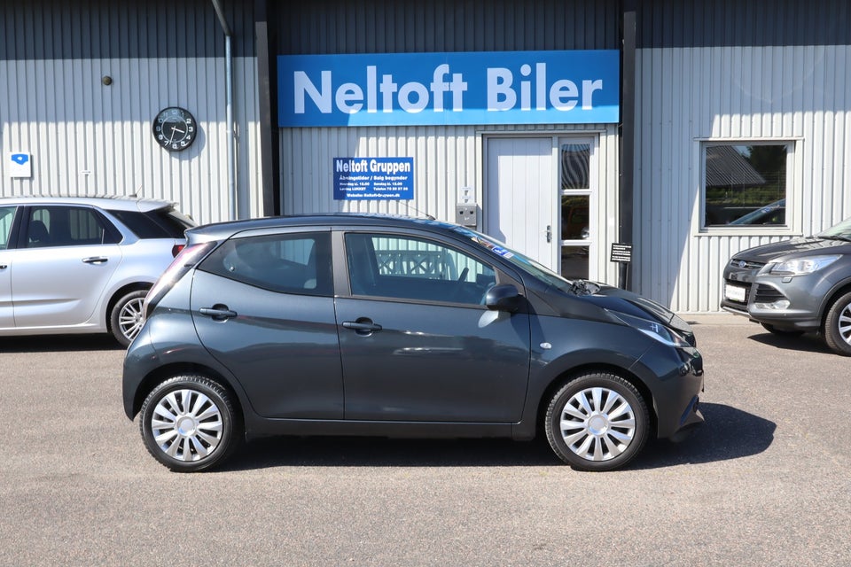 Toyota Aygo 1,0 VVT-i x-clusiv 5d