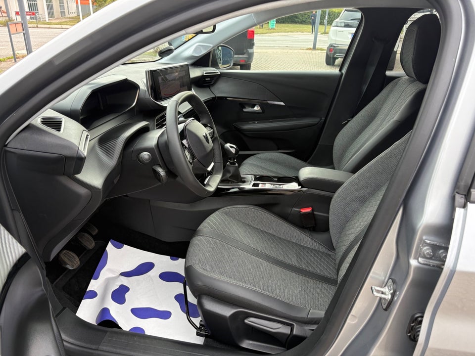 Peugeot 208 1,2 PureTech 100 Allure+ 5d