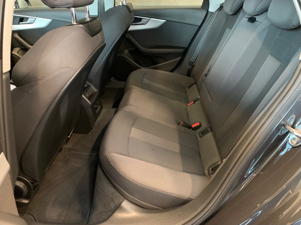 Audi A4 40 TFSi Sport Prestige Avant S-tr. 5d