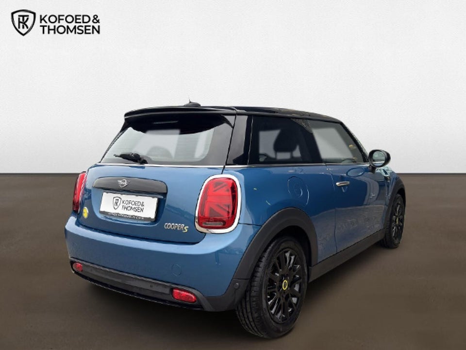 MINI Cooper SE Essential 3d