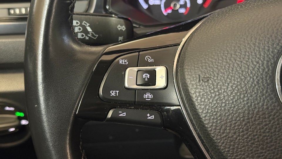 VW T-Roc 1,0 TSi 115 City 5d