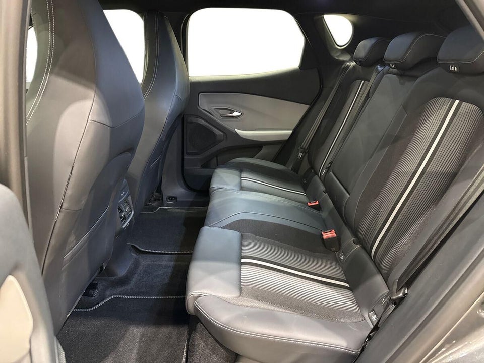 Ford Capri 77 Select Extended Range 5d