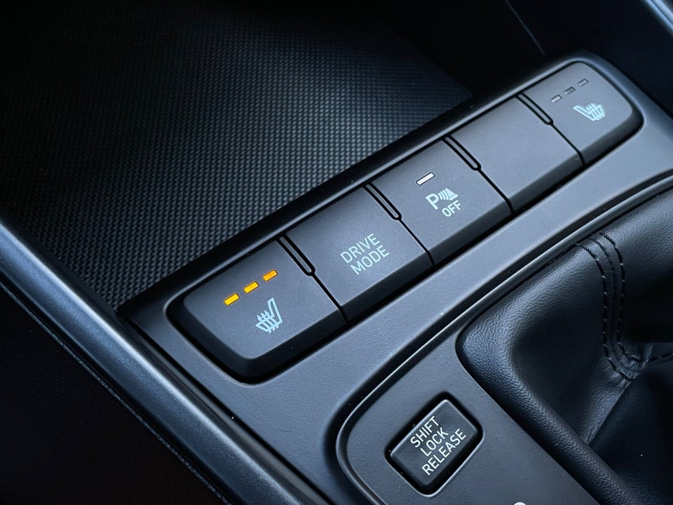 Hyundai i20 1,0 T-GDi Essential DCT 5d