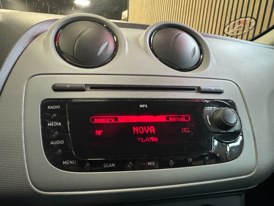 Seat Ibiza 1,2 12V 70 Reference SC 3d