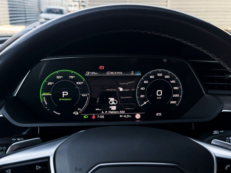 Audi e-tron 50 quattro 5d
