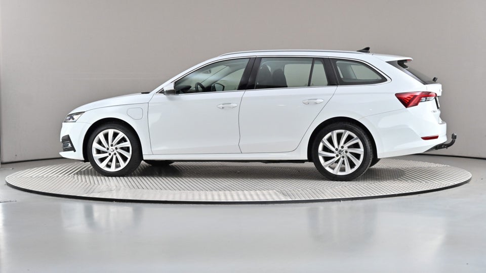 Skoda Octavia 1,4 TSi iV Plus Combi DSG 5d