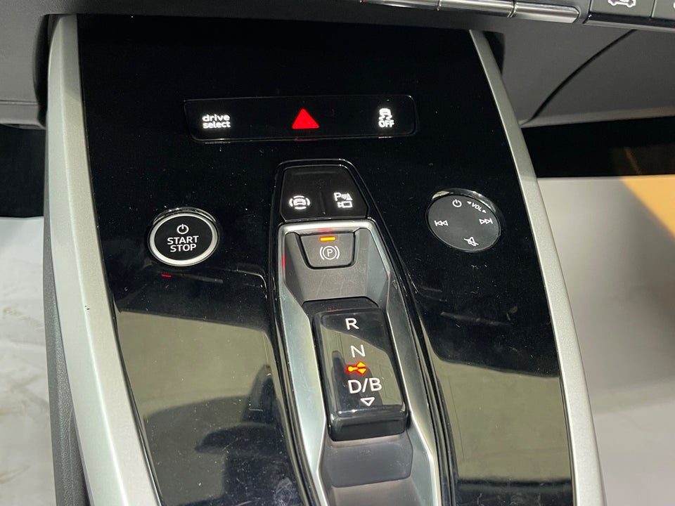 Audi Q4 e-tron 40 Advanced Sportback 5d