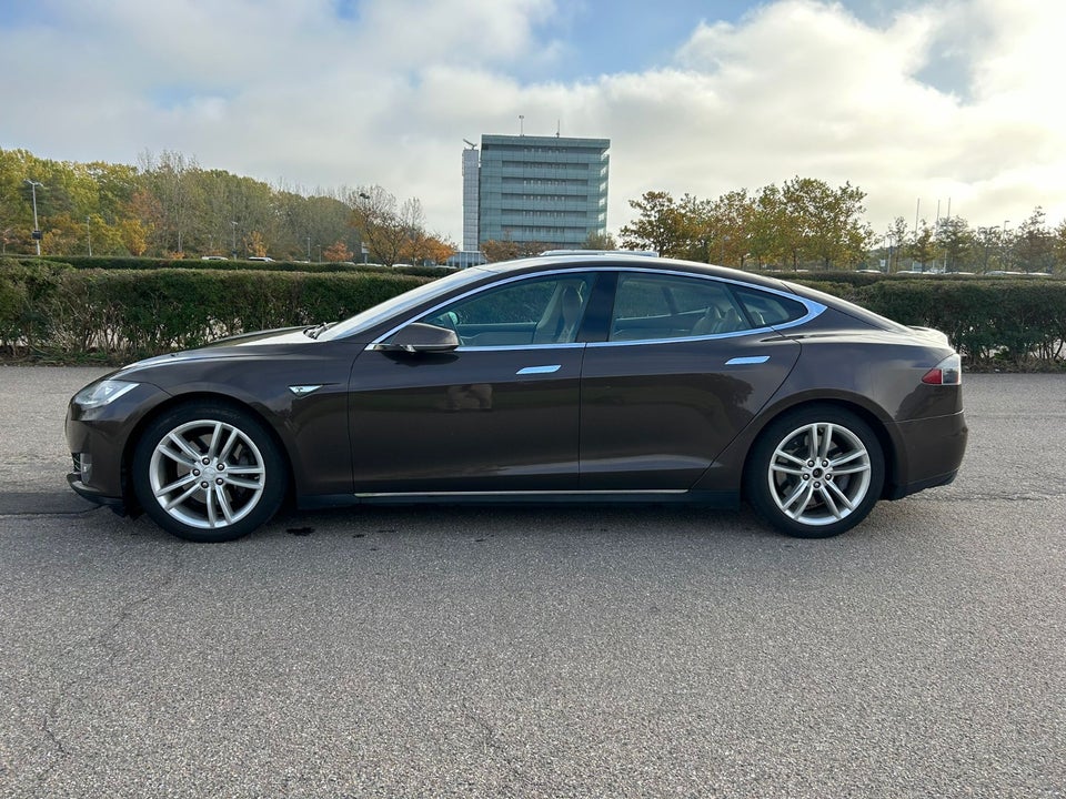 Tesla Model S 85 5d