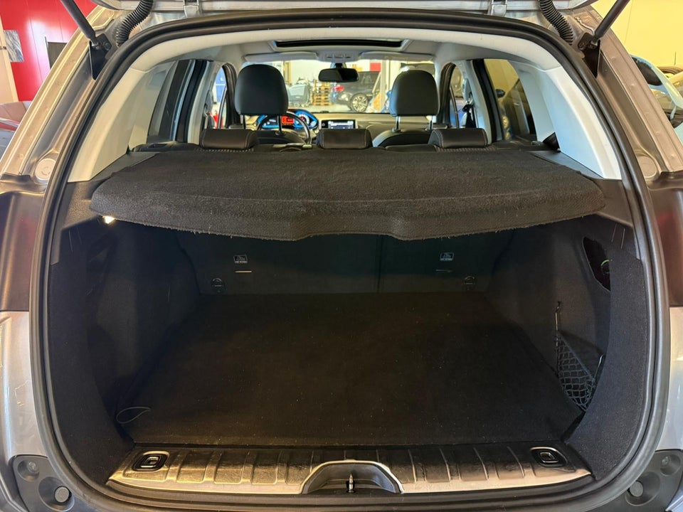 Peugeot 2008 1,5 BlueHDi 100 Allure Sky 5d