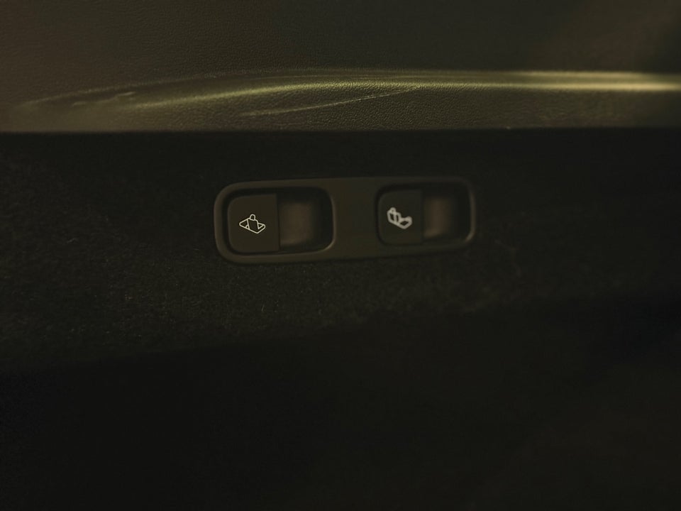 Tesla Model Y RWD 5d