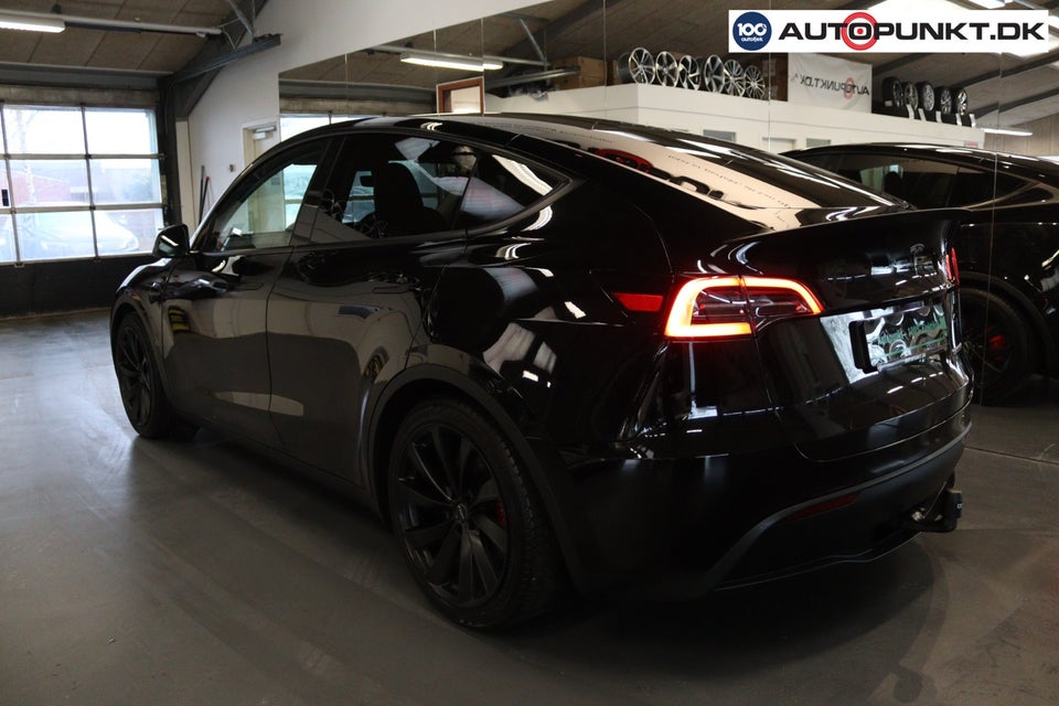 Tesla Model Y Performance AWD 5d
