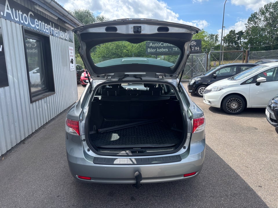 Toyota Avensis 2,0 D-4D TX stc. 5d