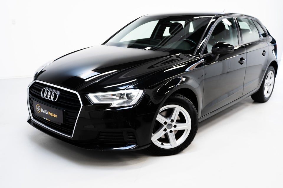 Audi A3 30 TFSi Sport Sportback S-tr. 5d