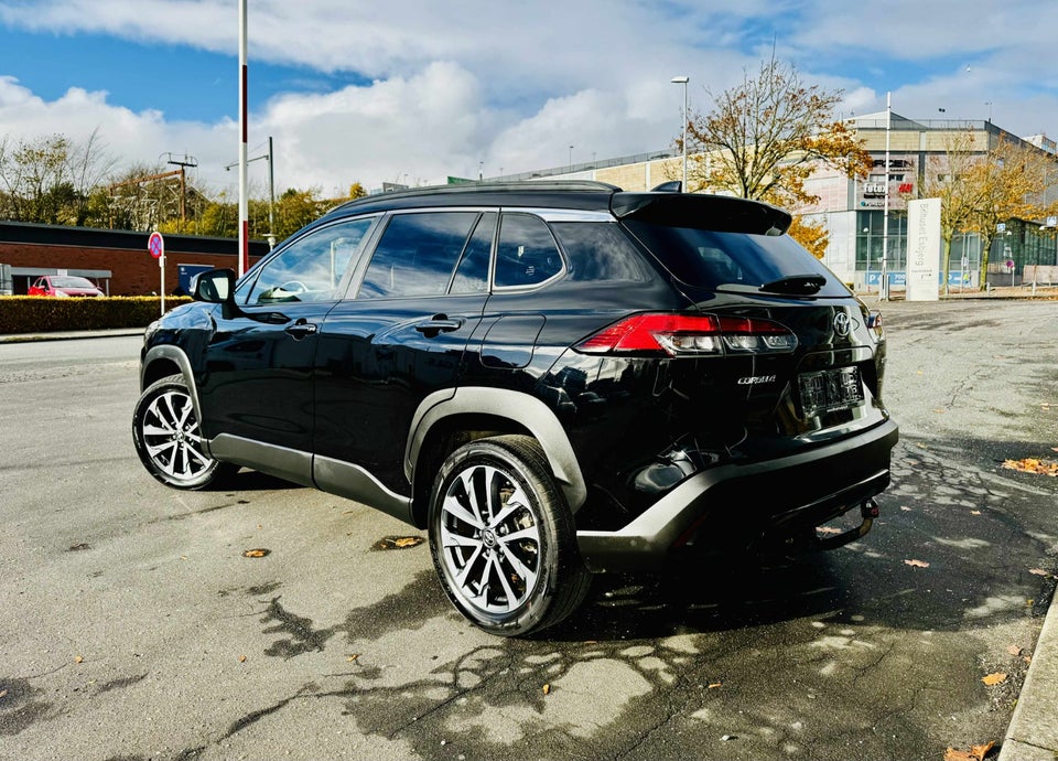 Toyota Corolla Cross 2,0 Hybrid Style CVT 5d