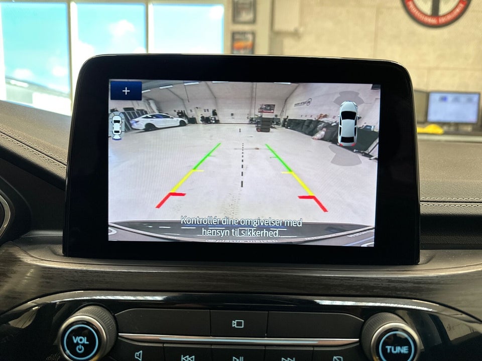 Ford Kuga 2,5 PHEV Vignale CVT 5d