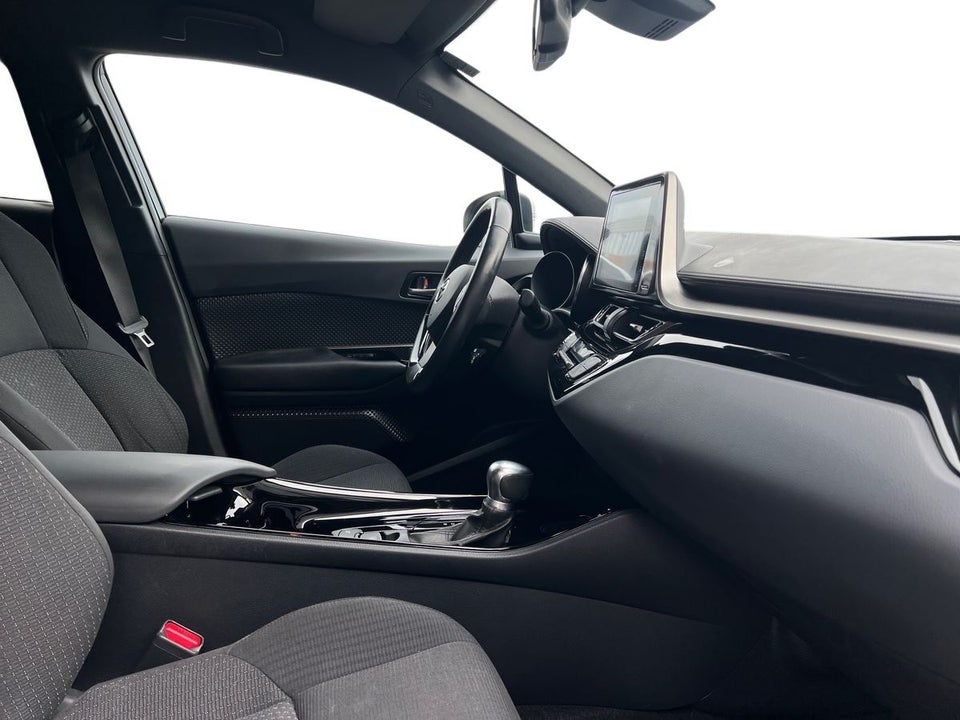Toyota C-HR 1,8 Hybrid Premium Selected CVT 5d