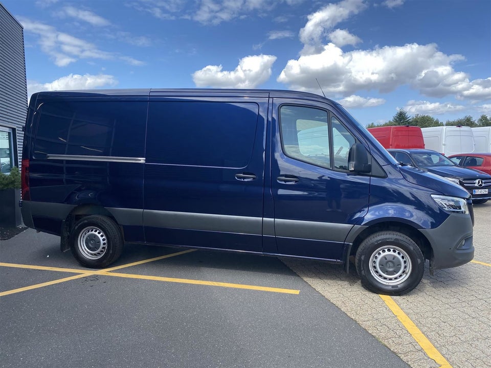 Mercedes Sprinter 319 3,0 CDi A2 Kassevogn aut. RWD