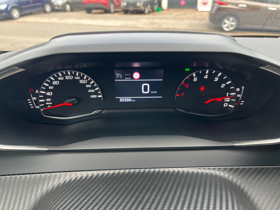 Peugeot 208 1,2 PureTech 75 Black Limited 5d