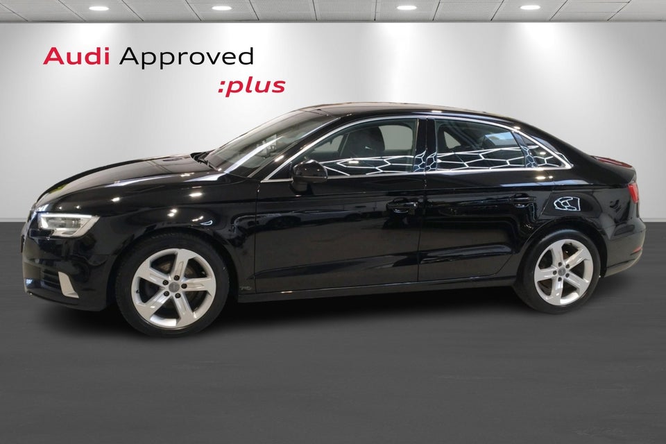 Audi A3 1,6 TDi 116 Sport S-tr. 4d