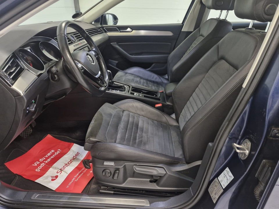 VW Passat 2,0 TSi 220 Highline DSG 4d