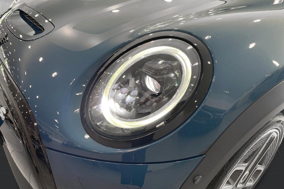 MINI Cooper SE Essential 3d