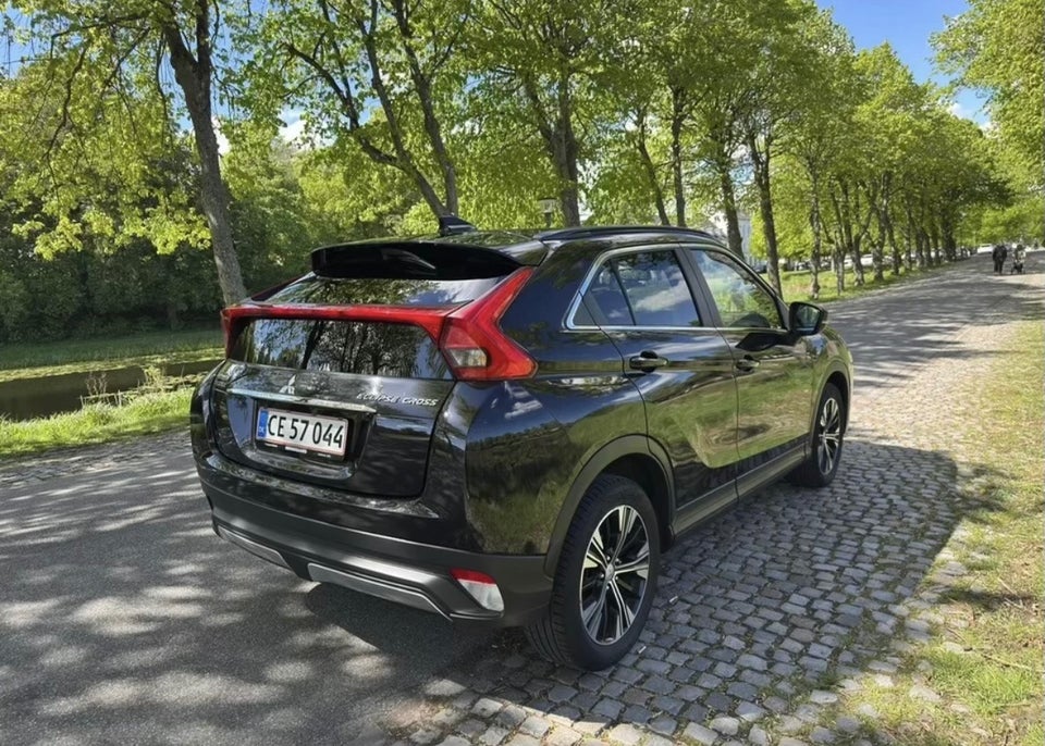 Mitsubishi Eclipse Cross 1,5 T 163 Intense+ 5d