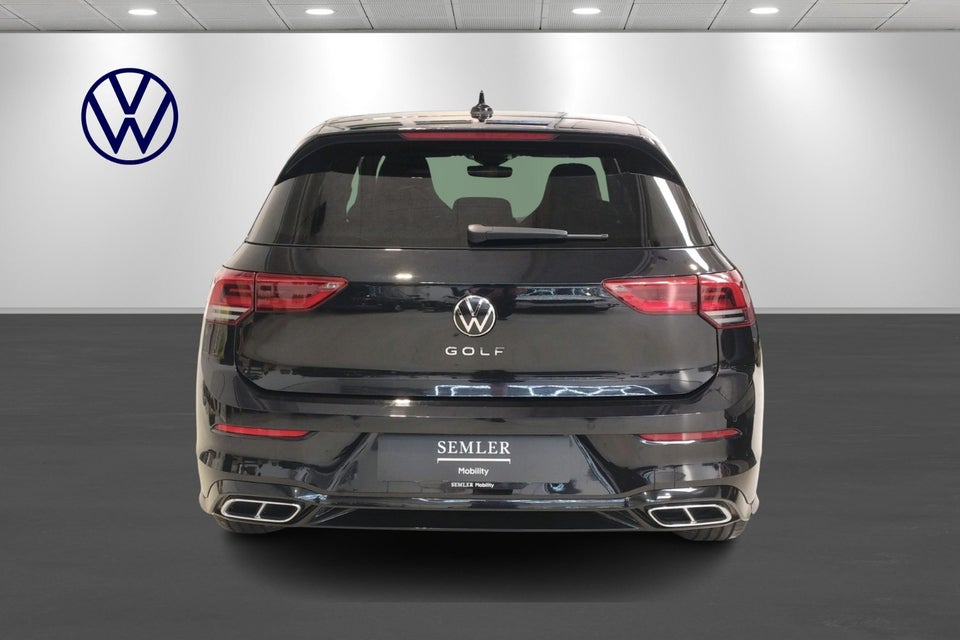 VW Golf VIII 2,0 TSi 190 R-line DSG 5d