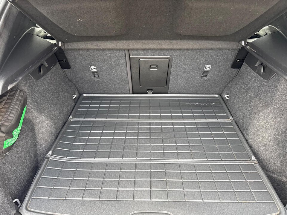 Volvo EX40 Extended Range Core 5d