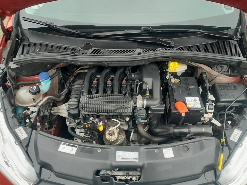 Peugeot 208 1,2 VTi 82 Strike 5d