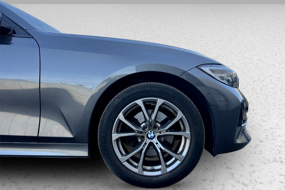 BMW 320i 2,0 Sport Line aut. 4d