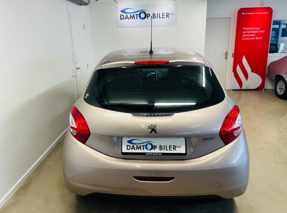 Peugeot 208 1,2 VTi Active 5d