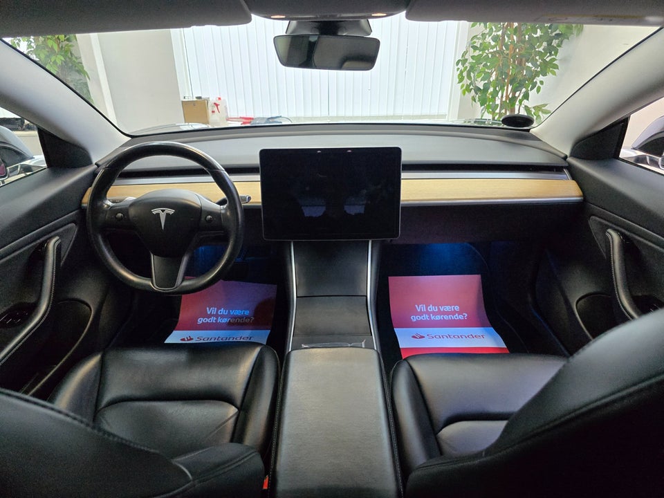 Tesla Model 3 Long Range AWD 4d