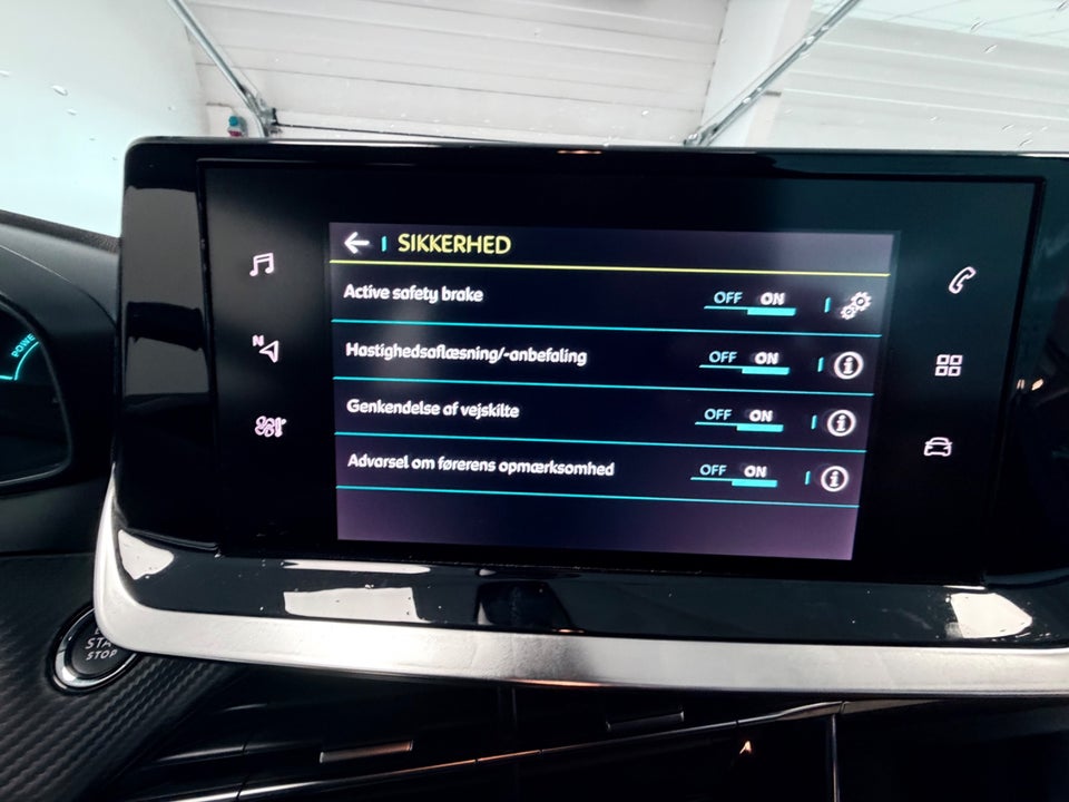 Peugeot e-2008 50 Active 5d