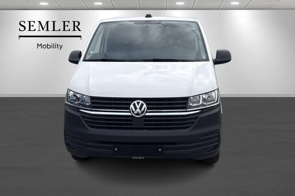 VW Transporter 2,0 TDi 110 Kassevogn lang