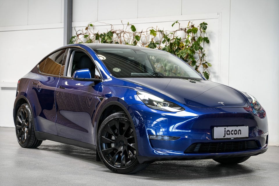 Tesla Model Y Long Range AWD 5d