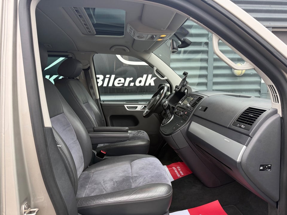 VW Multivan 2,0 TDi 180 Highline DSG 4Motion kort 4d