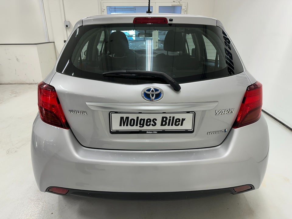 Toyota Yaris 1,5 Hybrid H1 e-CVT 5d