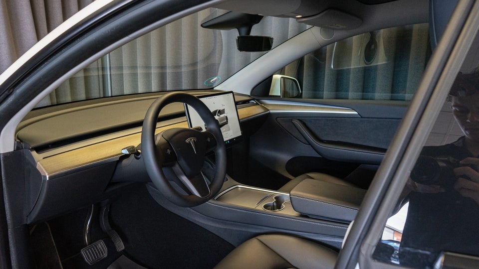 Tesla Model Y RWD 5d