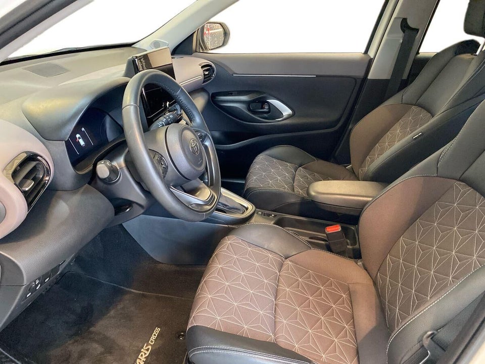 Toyota Yaris Cross 1,5 Hybrid Elegant e-CVT 5d