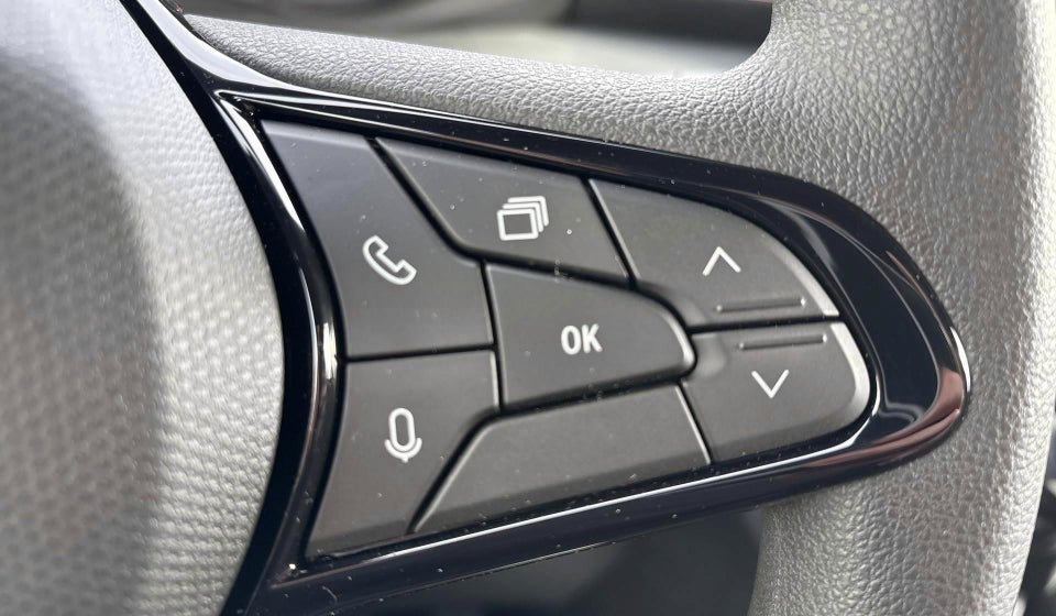 Renault Master V T33 2,0 dCi 130 L2H2 Kassevogn Tekno