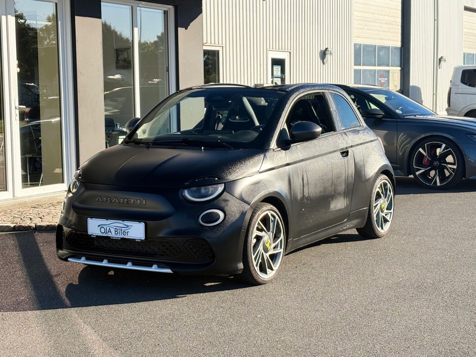 Abarth 500e Turismo Cabrio 2d