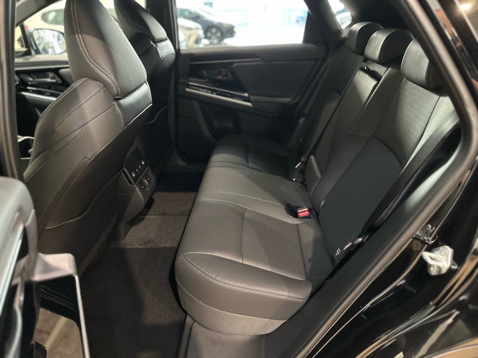 Toyota bZ4X Executive 5d