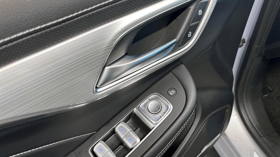 MG Marvel R Performance 5d