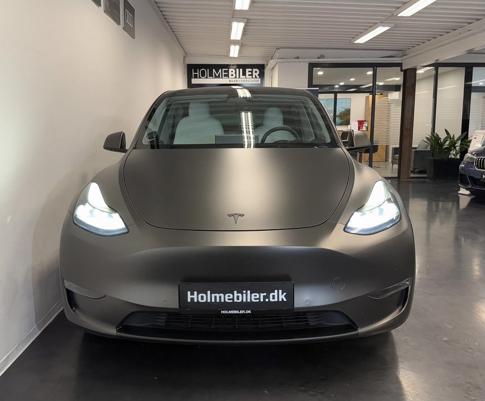 Tesla Model Y Long Range AWD 5d