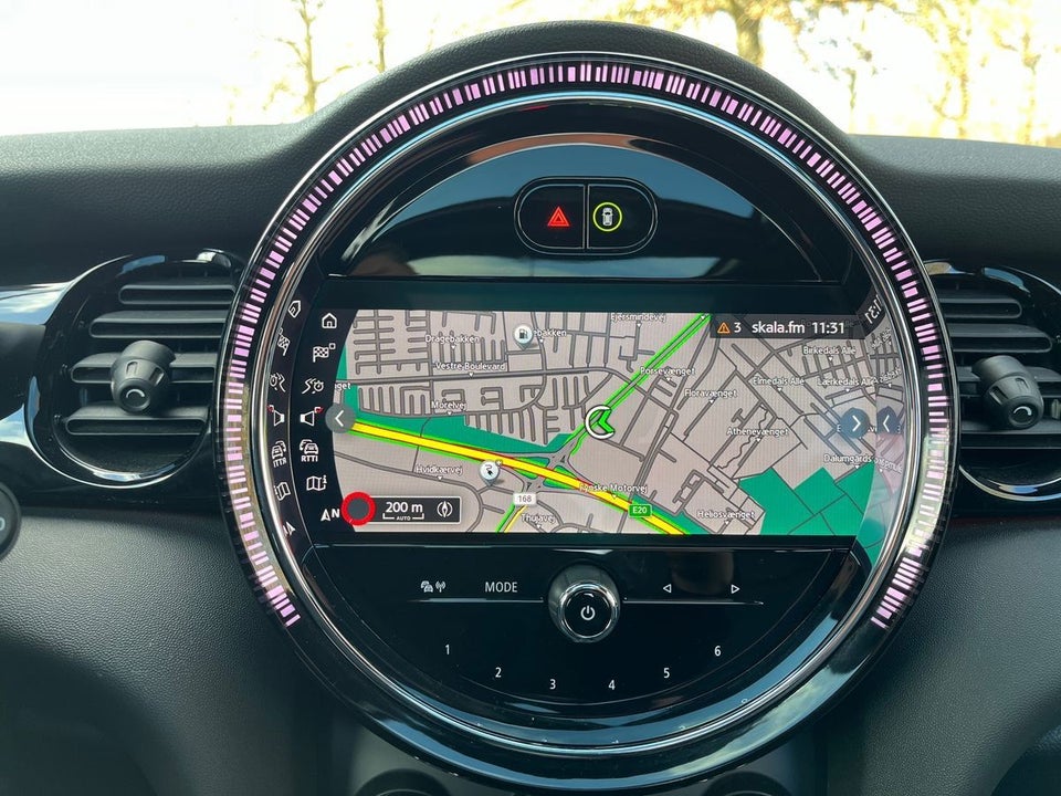 MINI Cooper SE Camden Edition 3d