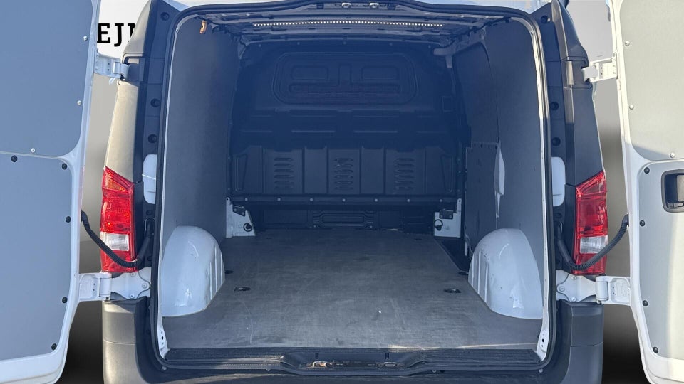 Mercedes Vito 114 2,0 CDi Kassevogn aut. L RWD