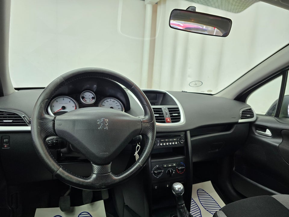 Peugeot 207 1,6 HDi 90 Comfort+ 5d